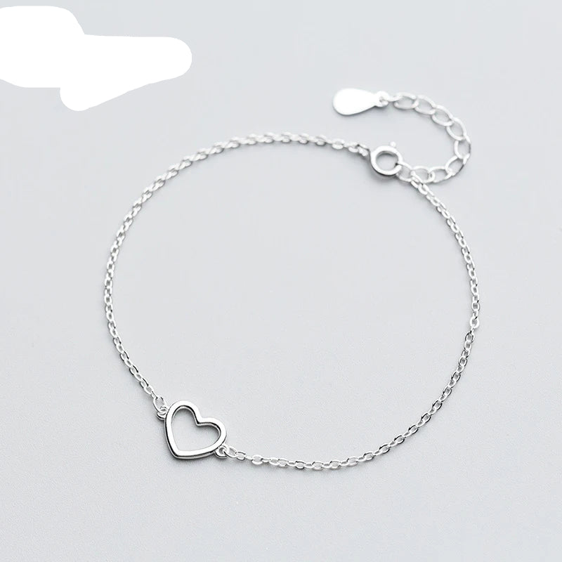 Delicate Heart-Shaped 925 Sterling Silver Bracelet for Women - A Charming Gift for Any Occasion