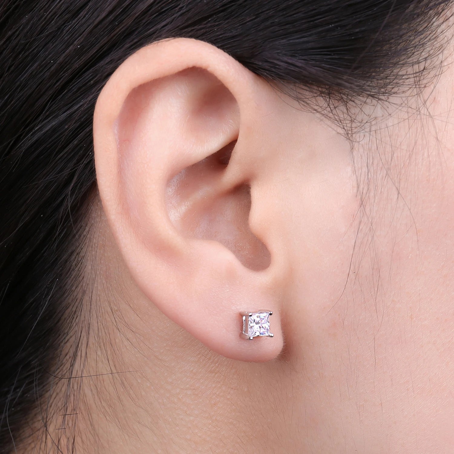 Exquisite Princess Cut 5A Cubic Zirconia Engagement Stud Earrings in 925 Sterling Silver - Perfect for Weddings and Anniversaries