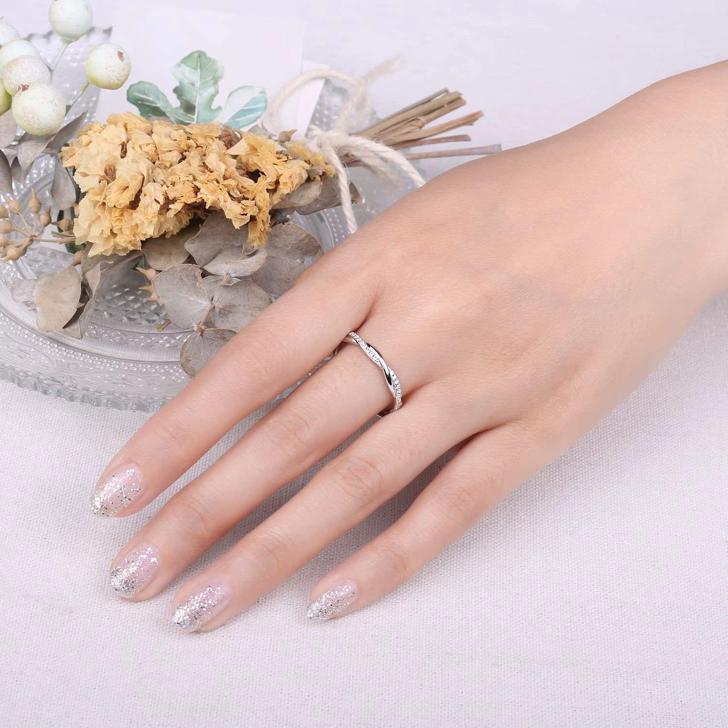 Exquisite Moissanite D Color Love Rope Infinity 925 Sterling Silver Stackable Band Ring - A Timeless Treasure for Women